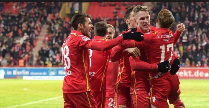  昂热与梅斯上演进球大战最终握手言和  